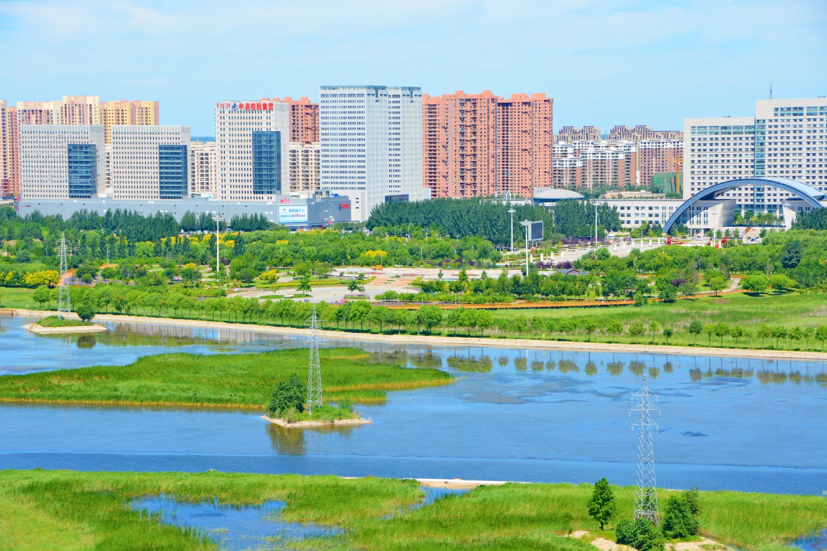 通辽,绿色发展中的东北明珠与外交部发言人评论聚焦